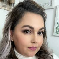 Erika Mays's Instagram, Twitter & Facebook