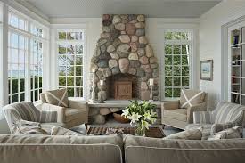 Epingle Par Kelly Aldinger Demers Sur Fireplace Ideas Maison De Vacances Decor De Style Chalet Cheminee Cottage
