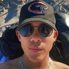 Logan Mcneely's Instagram, Twitter & Facebook