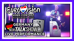 Jendrik sigwart was born in hamburg and is the second eldest of 4 siblings. Jendrik I Don T Feel Hate Germany Live Performance Ndr Talkshow Eurovision 2021 Youtube