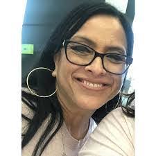 Katie Leo's Instagram, Twitter & Facebook