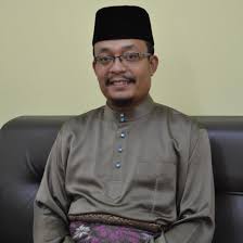 Datuk ustaz kazim elias (lahir 28 november 1972) adalah seorang penceramah bebas yang terkenal di malaysia. Ustaz Kazim Terima Pelawaan Rabbani Munsyeed