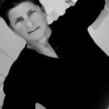 Dawn Junk's Instagram, Twitter & Facebook