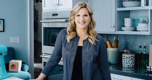 In a large bowl, combine the butter, shortening, 1 1/2 cups sugar and the eggs and mix thoroughly with an electric mixer on medium speed until creamy and well. Trisha Yearwood Would Bring Mac Cheese To Any Holiday Party Sounds Like Nashville