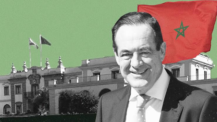 José Bono vivió un mes en el consulado español de Tánger mientras ampliaba  su mansión