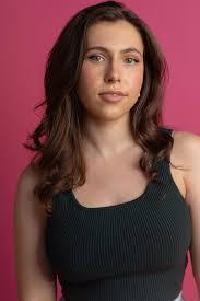 Sonia Nicholson's Instagram, Twitter & Facebook