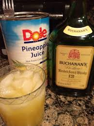 Jugo De Pina Con Bucanas One Of My Favorite P Whiskey Drinks Recipes Mixed Drinks Recipes Drinks Alcohol Recipes