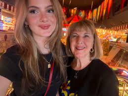 Hey everyone, I just got accepted into the respiratory program🎉I start in  July. Could you folks give me any tips or tricks