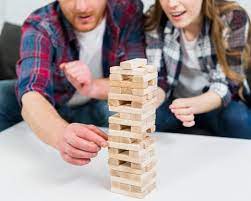 Contenido 3 nuevas aventuras, 2 de 60 minutos y una de 15 minutos/todos los materiales necesarios para poder. Juegos De Mesa Para Dos Personas Diviertete Jugando En Pareja