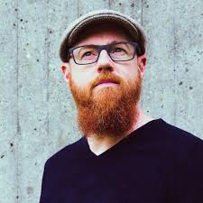 Healer og medium Simon Milton-Jones