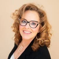 30+ "Tessa Bouchard" profiles