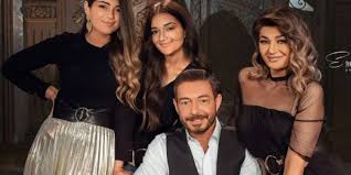 مايان السيد تتصدر تريند جوجل بعد حلقة #الجمعة_في_مصر. Ø£Ø¨Ùˆ Ø§Ù„Ø¨Ù†Ø§Øª Ø£Ø­Ù…Ø¯ Ø²Ø§Ù‡Ø± Ø¨Ø±ÙÙ‚Ù‡ Ø¨Ù†Ø§ØªÙ‡ ÙˆØ²ÙˆØ¬ØªÙ‡ ÙÙŠ Ø¬Ù„Ø³Ø© ØªØµÙˆÙŠØ± Ø¬Ø¯ÙŠØ¯Ø© ØµÙˆØ±Ø© Ø§ÙˆØ§Ù† Ù…ØµØ±