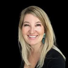 Christina More's Instagram, Twitter & Facebook