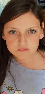 Kay Mather's Instagram, Twitter & Facebook