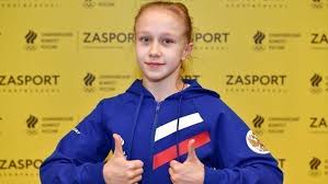 Победителем соревнований стала команда россии, в составе которой выступили лилия ахаимова, виктория листунова, ангелина мельникова и владислава уразова. Listunova Stala Chempionkoj Evropy 2021 Po Sportivnoj Gimnastike V Lichnom Mnogobore Sport Ekspress