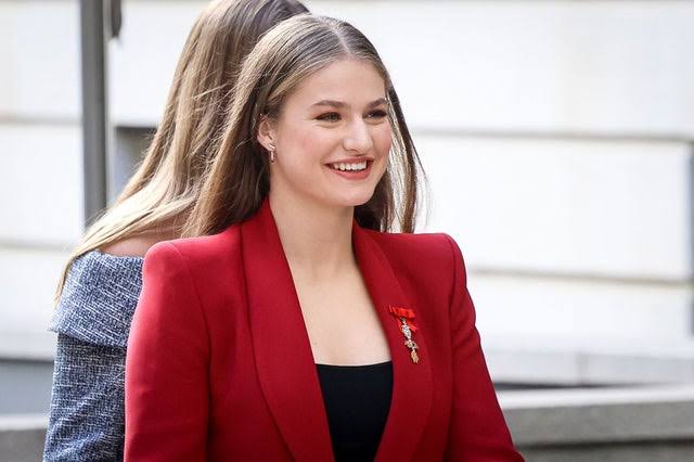 Princess Leonor's big week: Military debut, regional honors, and historic  Papal visit