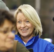 Alison Currie's Instagram, Twitter & Facebook