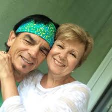 Eddie R. Gomez (@tnttopnotch)