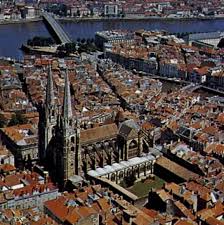 Chapter 10 Bayonne Is A Very Nice Town It Is Like A Very Clean Spanish Town And It Is On A Big River P 96 I Thou Pays Basque France Pays Basque Bayonne