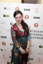 Звезда телеканала 1+1 соломия витвицкая во вторник, 9 февраля, рассказала поклонникам о том, что она и ее муж, режиссер владислав кочатковый, розвелись. Solomiya Vitvickaya Biografiya Filmografiya I Foto Solomiya Vitvickaya Kino Teatr Ua