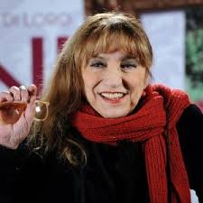 Se ne va poco dopo aver festeggiato i suoi magnifici 83 anni piera degli esposti, anima bolognese e talento. Zqtelx0sk Gum