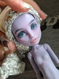 I moved several months ago and I'm still sorting my craft /sewing/ costume  & doll room.These 3 need some work...but I dressed them nicely and they are  patiently waiting for me!