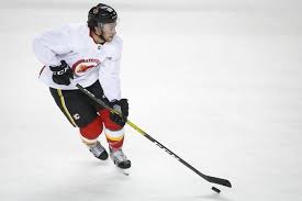 Statistici carieră (titularizări, goluri, pase de gol) și istoric transferuri. Flames Sign Forward Andrew Mangiapane To Two Year Deal With Aav Of Us 2 425 Million Okotokstoday Ca