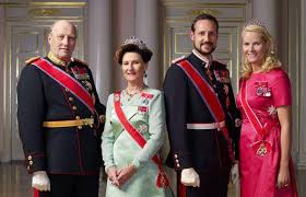 Rapgamets kroning by kongefamilien, released 25 may 2015 1. Den Norske Kongefamilien Google Zoeken Norwegian Royalty Royal Family Royal