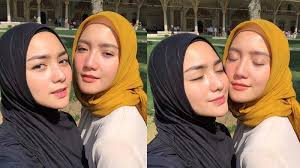 Halaman ini adalah mrupakan 4 kategori 1 foto grafi hijaber. Putuskan Berhijab Citra Kirana Dapat Banyak Dukungan Dari Teman Tribunnews Com Mobile