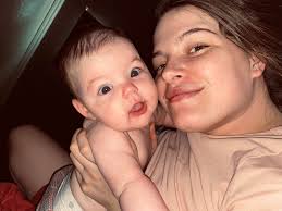 New moms group in town or connect with new mamas?