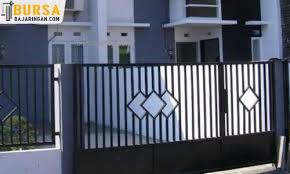 Pintu gerbang rumah minimalis model geser pagar. 15 Desain Pagar Aluminium Minimalis Dan Simpel Terbaru
