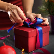 .kids, these best friend gifts are the best way to celebrate your #1 pal on their birthday, christmas, or another random day when they need to know you with best friend gift ideas ranging in price (fyi, some picks are less than $10!), personalization, and sentiment, you're bound to find something as. 14 Unbelievably Awesome Birthday Gift Ideas For Your Best Male Friend How To Give Him An Unforgettable Birthday 2020