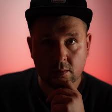 Robert Teichert (@focus_your_moments) • Threads, Say more