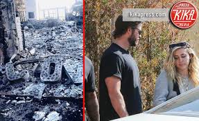 E, poiché sappiamo che miley ha accettato di vivere a casa con billy ray e tish fino ai vent'anni, ha sicuramente spazio per crescere. Liam Hemsworth E Miley La Casa E Ormai Cenere Foto Kikapress Com