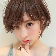 色っぽラインショート 久しぶりのショートスタイル 前髪から顔周り首もと 女の子のもつ ライン を大切にしたショートスタイル メイクはパープルのmacのチークを涙袋にいれて黒のラインで目もとは少しだけつよく ショートヘア ショート ヘアスタイル カ