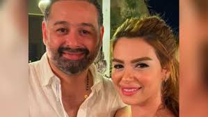 إلهام شاهين تحتفل بعيد ميلاد شقيقها.وملابس ريم البارودي. Ù…Ù† Ù‡Ùˆ Ø£Ù…ÙŠØ± Ø´Ø§Ù‡ÙŠÙ† Ùˆ Ù…Ù†Ø© Ø¬Ø§Ø¨ Ø§Ù„Ù„Ù‡ Ù…Ø¹Ù„ÙˆÙ…Ø§Øª ØªÙƒØ´Ù Ù„Ø£ÙˆÙ„ Ù…Ø±Ø© ÙˆÙŠÙƒÙŠØ¨ÙŠØ¯ÙŠØ§ Ø§Ù„Ø±ÙŠØ§Ø¯Ø© Ù†ÙŠÙˆØ²