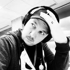 Darren Schaefer's Instagram, Twitter & Facebook