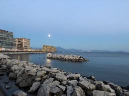 80121, napoli, provincia di napoli. A Napoli Il Bufala Fest Sul Lungomare Caracciolo 31 Agosto 8 Settembre