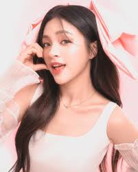 februari ada valentine, bulan maret ada puasa nah bulan kita jadian  kapan?💌💘🐹✨ @dmusemagz Photo @cocobi Editor @kelvin08 Stylist  @carolinemeliala Makeup @kikylutan Hair @pujahairdo Brands  @forevernewindonesia @mapfashion @hm @coach & @katespadeny ...