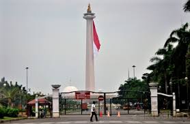 Gambar monas yang belum diwarnai. Kibar Merah Putih Raksasa Di Tiang Monas Sang Nananging Jagad