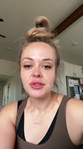 Leanna Gonzalez's Instagram, Twitter & Facebook