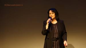 Sandra timmerman is on mixcloud. Sandra Timmerman Presenteert Haar Boek Het Leven Als Een Circus Kind Youtube