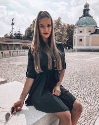 Straight hair appears alluring and very elegant. 10 Best Hairstyles For Long Thin Hair All Things Hair Uk