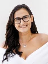 Sandra Mowbray's Instagram, Twitter & Facebook