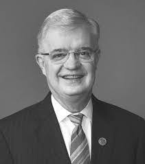 Kevin Faron's Instagram, Twitter & Facebook