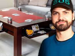 Gewinnt mit Captain Morgan den ultimativen Gaming Tisch