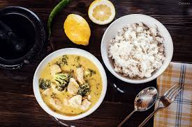 Rezept Fur Grunes Curry Mit Huhnchen Reis Rezepte Grunes Curry Einfache Gerichte