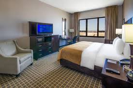 The standard, miami proves there's life beyond south beach. Hotel In Miami Springs Fl Clarion Official Site Clarion Inn Suites Miami International Airport