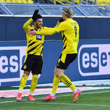 Es gibt derzeit in europa nur einen klub, der in der lage ist, bayern zu schlagen: Manchester United Wohl Mit Bvb Star Einig Welche Ablose Kassiert Borussia Dortmund Fussball