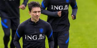 'ajax meldt zich officieel voor steven berghuis'. Jfm26fm4ihhjom